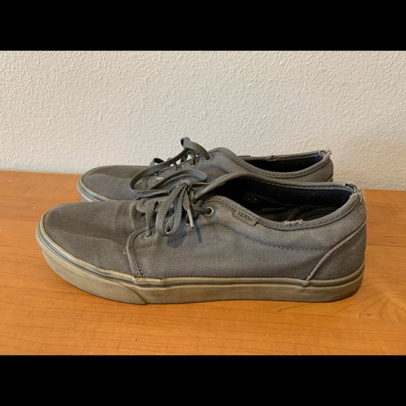 Preowned men’s vans  shoes in size 11 - Picture 1 of 5